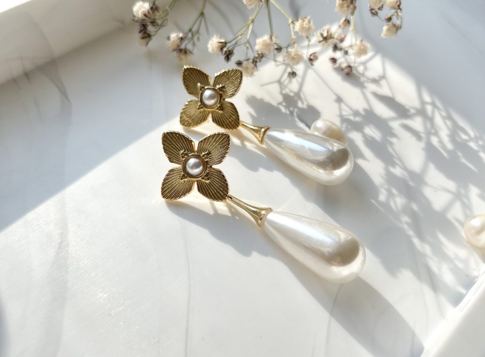 Mia Pearl Drop