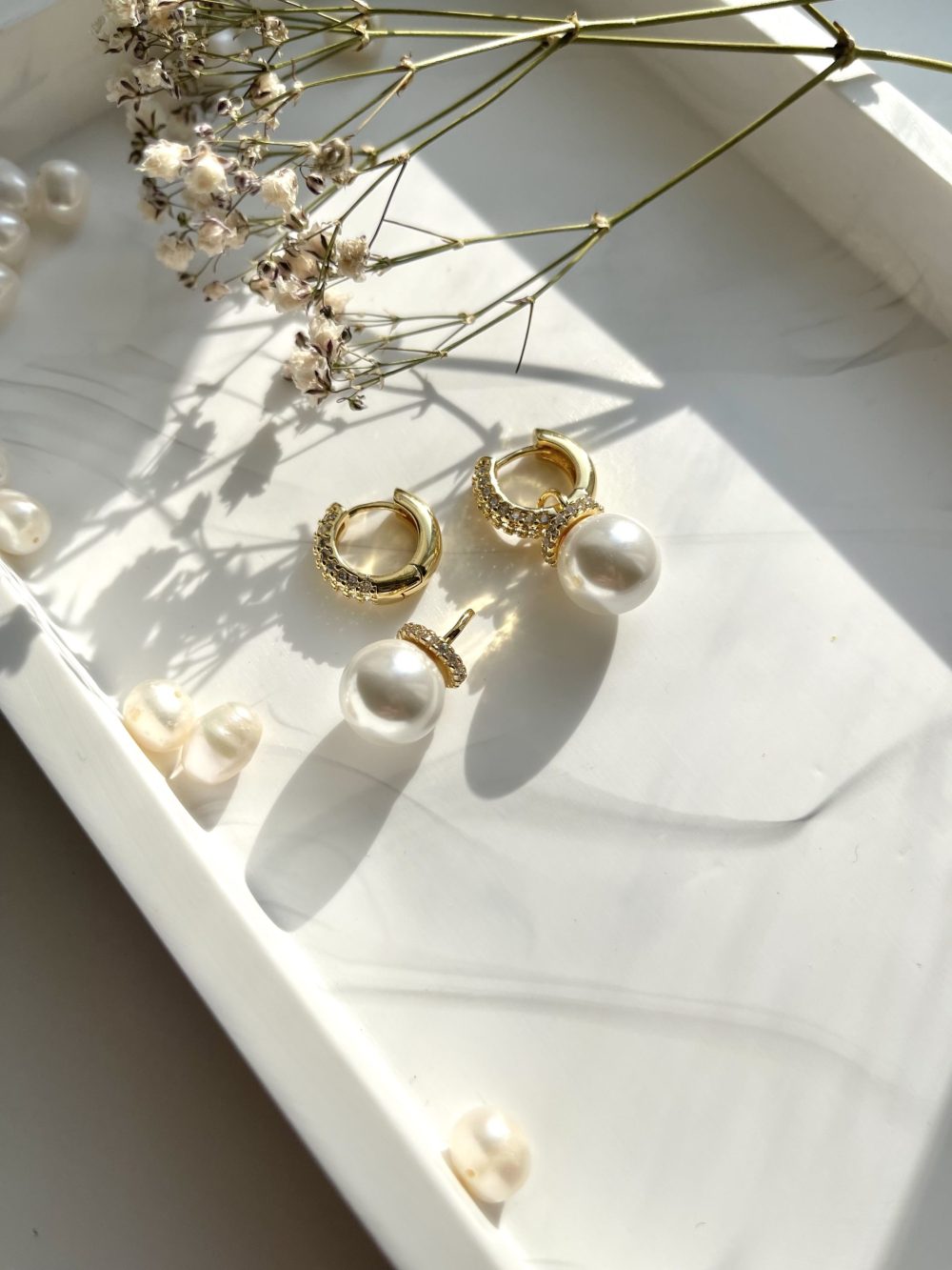 Nora 2 in 1 pearl earring