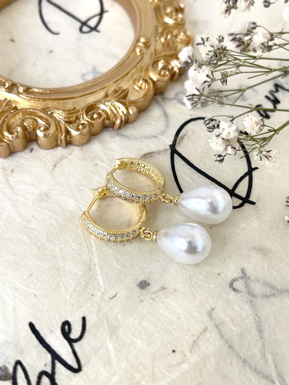 Pearl dangle
