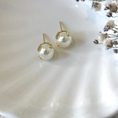 Pearl Stud