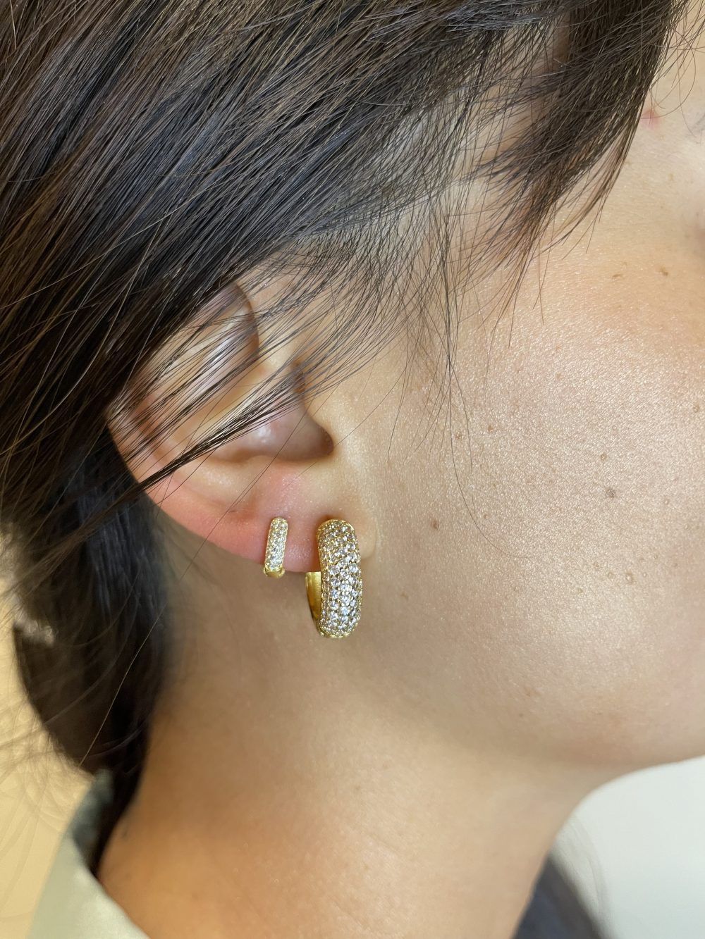 Small zircon hoops - Image 2