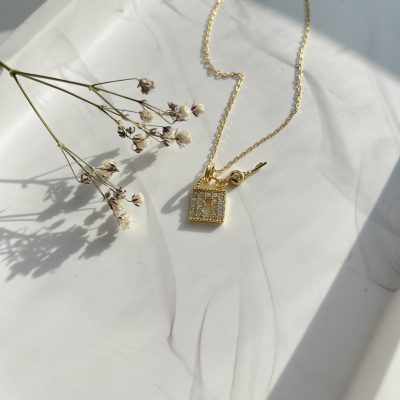 Key lock necklace