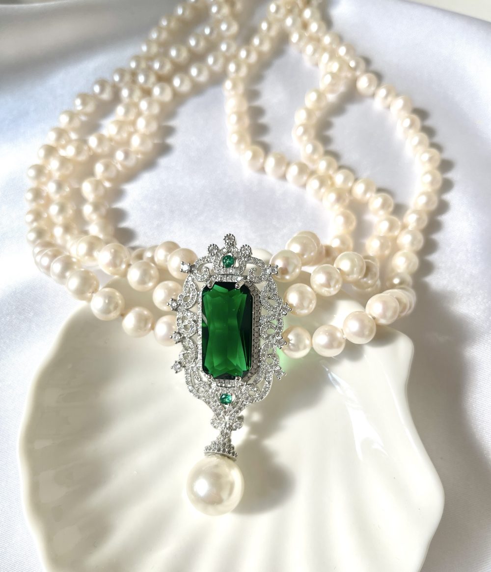 Green Emerald pearl