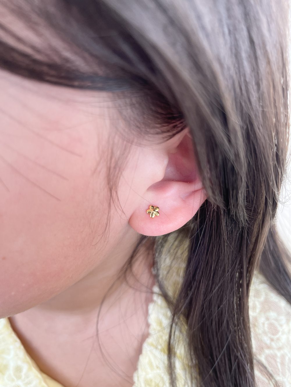 Flower stud - Image 2