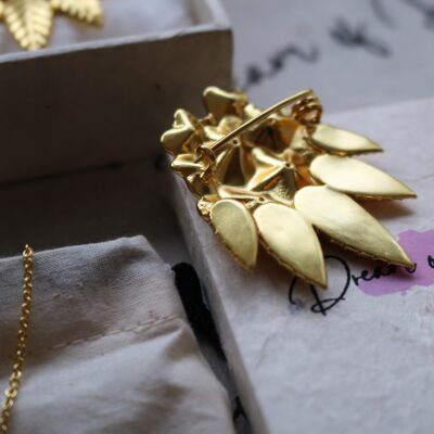 LALI GURAS UNISEX BROOCH